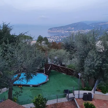 Casa Gaia Sorrento Bio Vacanze Bed & Breakfast *