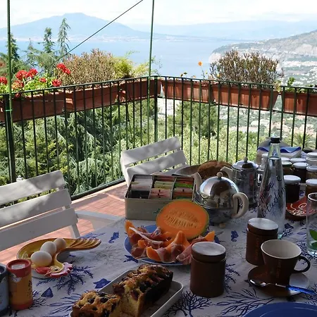 Bed & Breakfast Casa Gaia Sorrento Bio Vacanze *